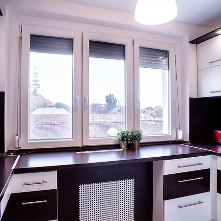 Peaceful, Cozy And New Apartment With Balcony Budapeşte Dış mekan fotoğraf
